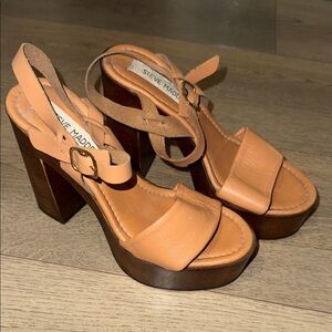 Steve Madden Laurisa Brown and Tan Platform Heels
